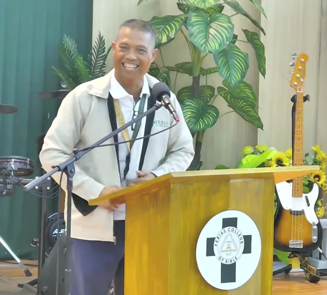 Rev. Fermin Ancho's shares the steering Word during the homecoming program